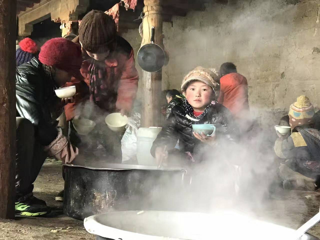 开云官方站入口-开云online(中国)公益回顾丨家国同欢月同圆 温暖满载甘孜州(图10)