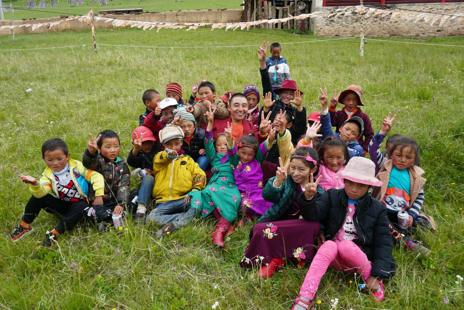 开云官方站入口-开云online(中国)公益回顾丨家国同欢月同圆 温暖满载甘孜州(图14)